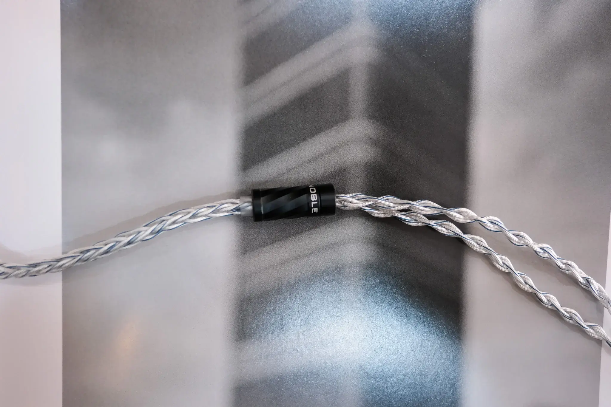 tinhte-noble-xm1-tai-nghe-in-ear-xmems-cowell6.jpg