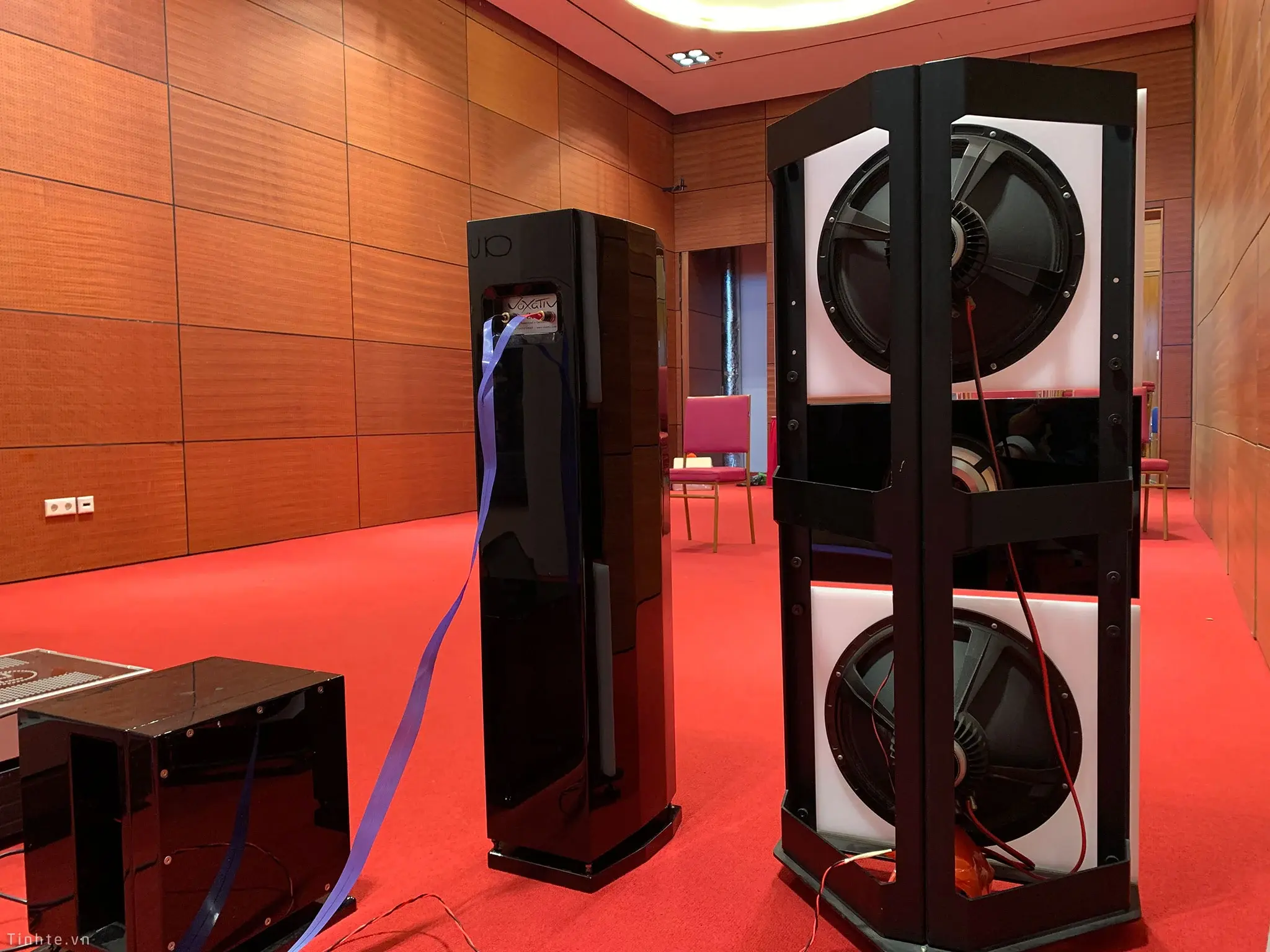 Đang tải tinhte_avshow_hanoi_2018 (15).jpg…