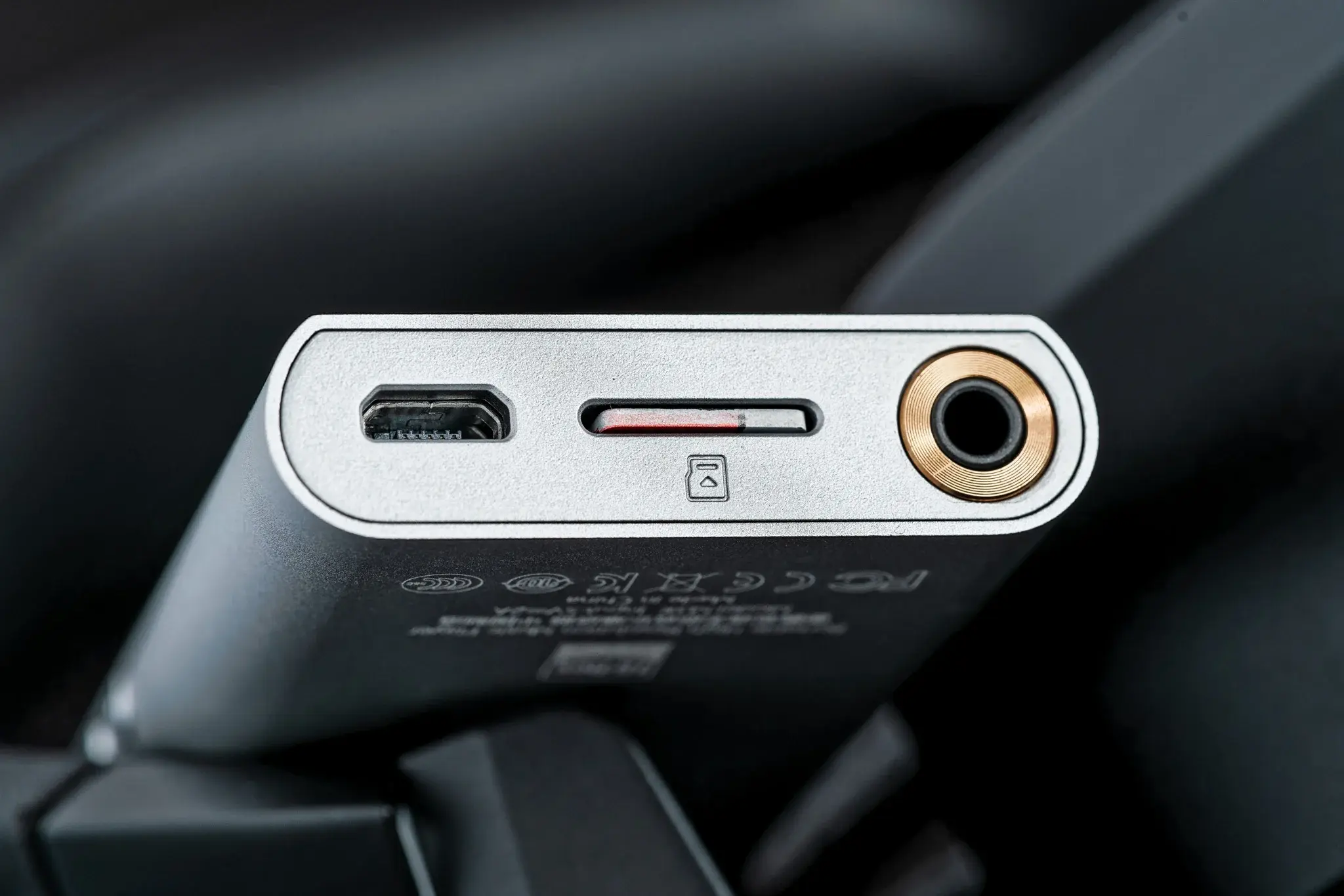 Đang tải unboxing-fiio-m3k-tinhte-4.jpg…
