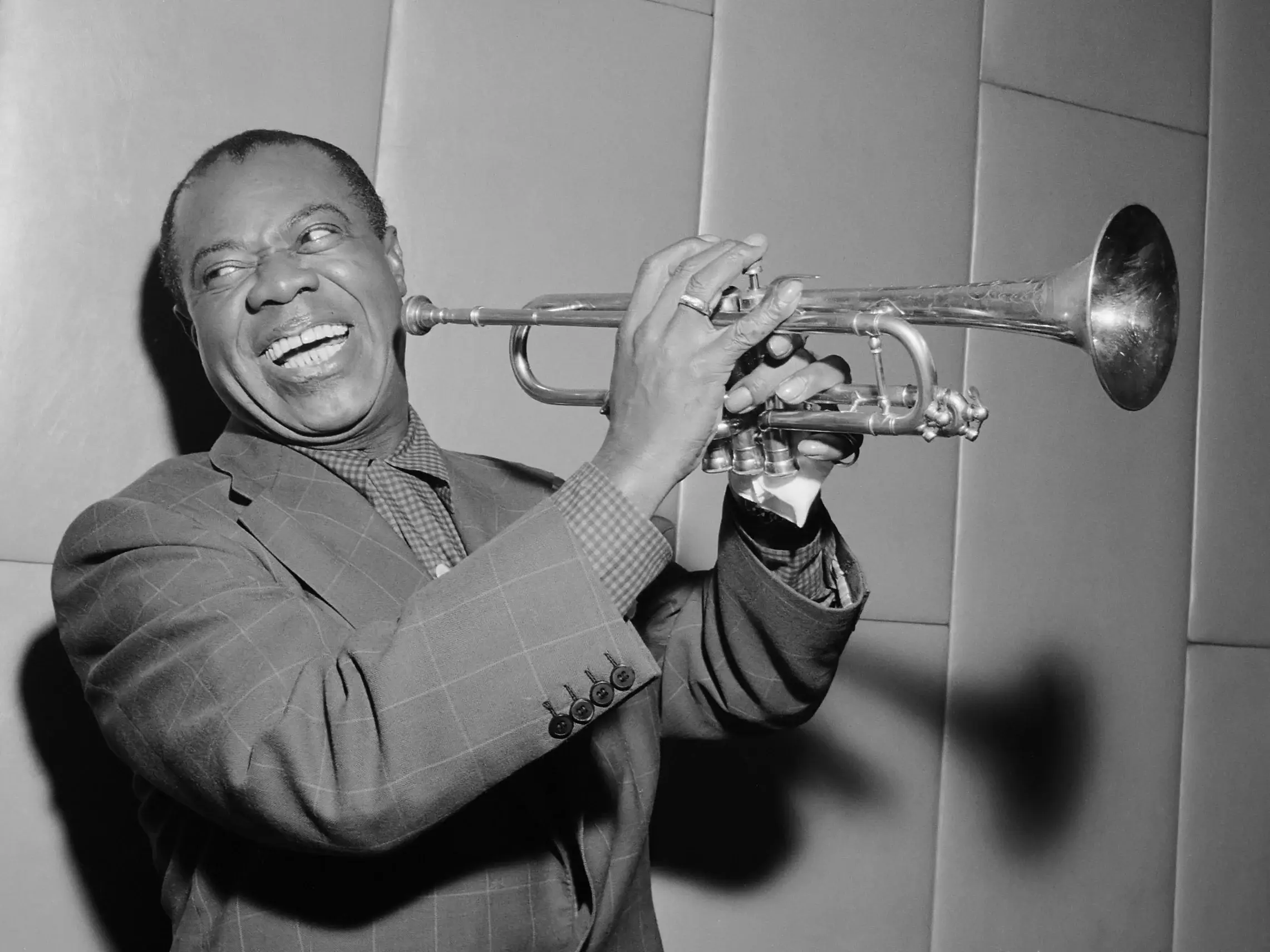 Đang tải tinhte-jazz-history-7.jpg…