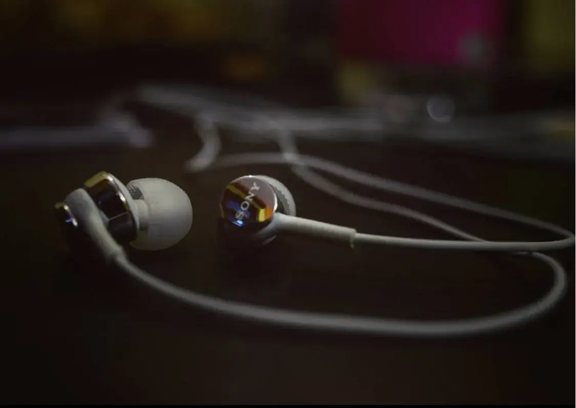 Đang tải tinhte-sony-mdr-ex155ap.JPG…